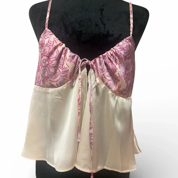 Free People Bohemian Nights Cami A Perfect Blend of Free-Spirited Elegance,New - Picture 2 of 9